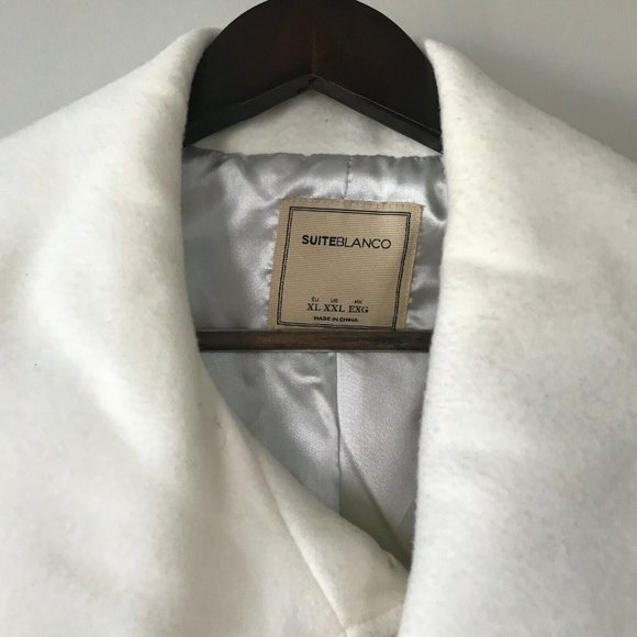SuiteBlanco White Coat Size XL with Waist Strap - Picture 9 of 10